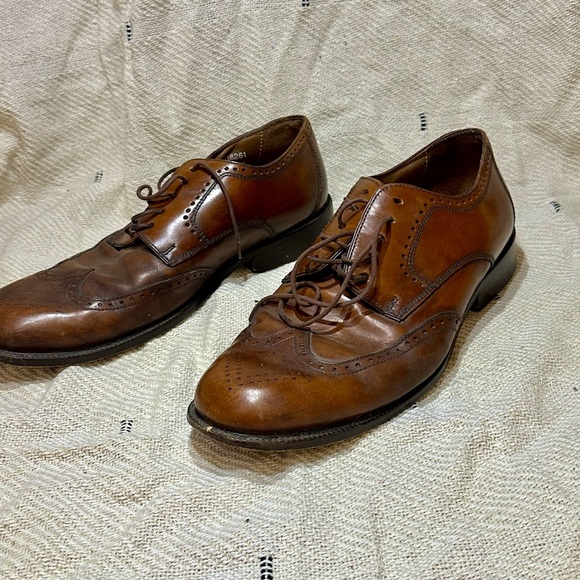 Men's G.H. Bass & Co. Tan Leather Oxford Wingtip Dress Shoes 10.5 (b6) - Picture 2 of 4